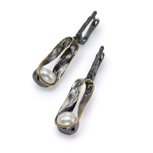 PEARL SWING EARRINGS