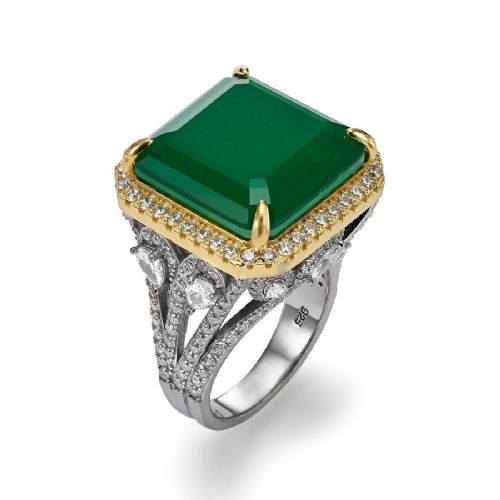 ROYAL EMERALD RING